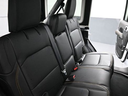 New 2026 Jeep Wrangler Unlimited Sahara AWD/4WD image 20