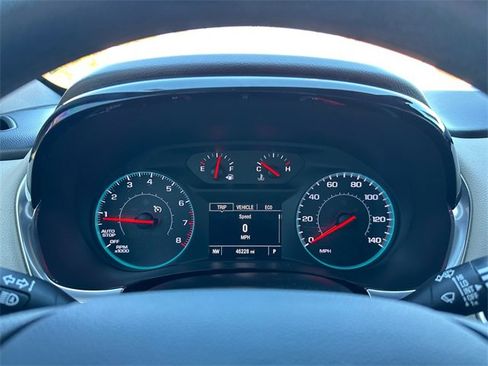 Used 2023 Chevrolet Traverse LS image 27