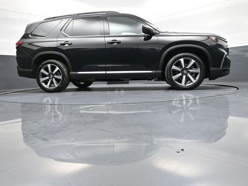 Certified 2024 Honda Pilot Touring image 31