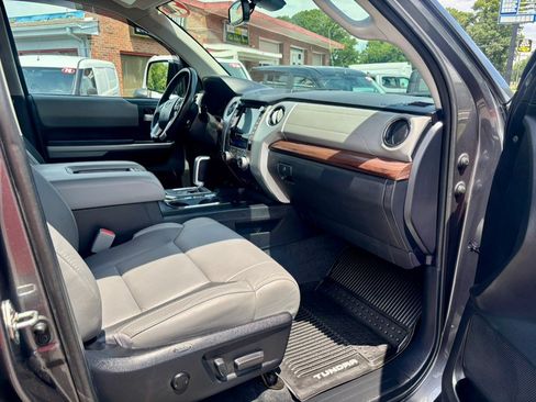 Used 2020 Toyota Tundra Limited w/ Limited Premium Package AWD/4WD image 12