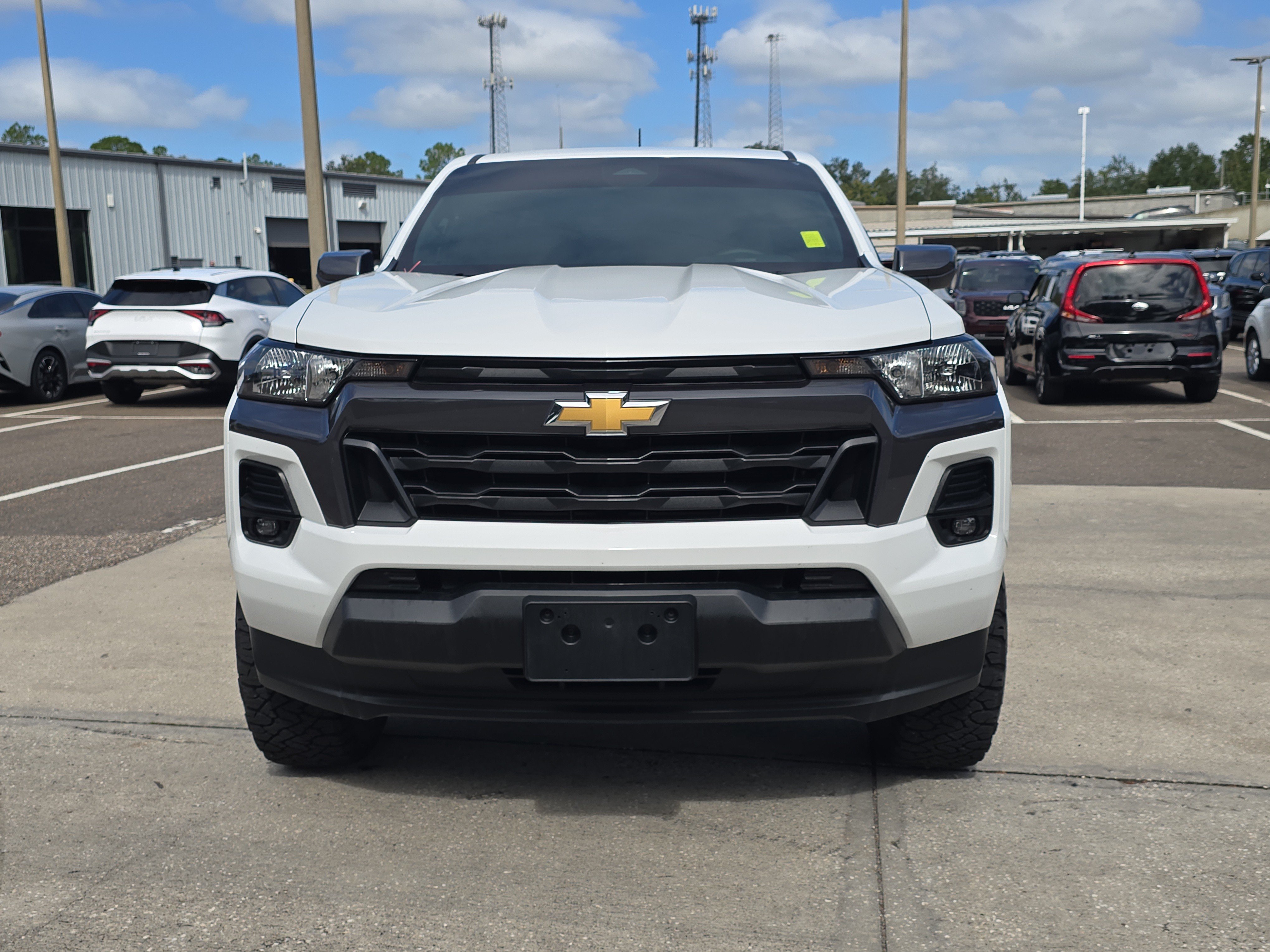 Used 2024 Chevrolet Colorado LT w/ LT Convenience Package RWD image 3