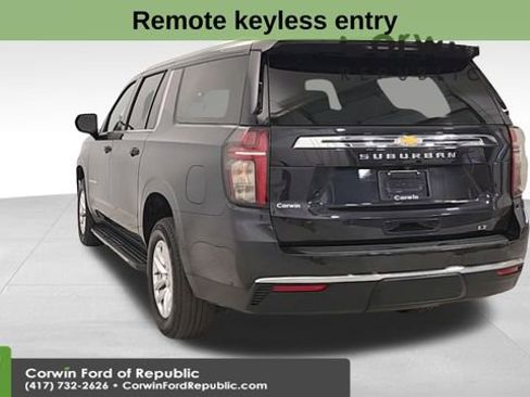Used 2024 Chevrolet Suburban LT image 7