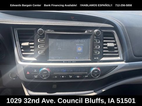 Used 2016 Toyota Highlander XLE AWD/4WD image 20