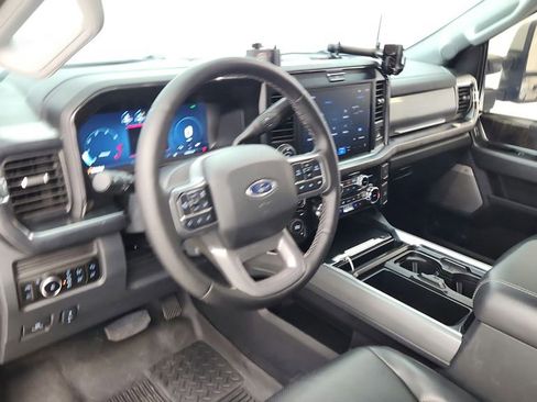 Used 2025 Ford F250 Lariat w/ Lariat Ultimate Package image 23