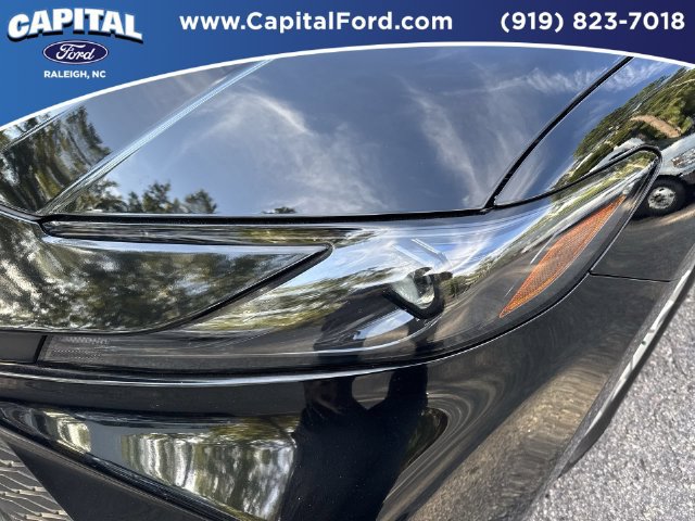Used 2025 Toyota Camry LE w/ Convenience Package FWD image 11