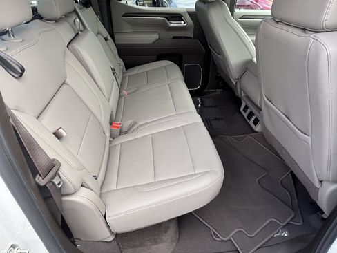Used 2026 GMC Sierra 1500 SLT RWD image 11