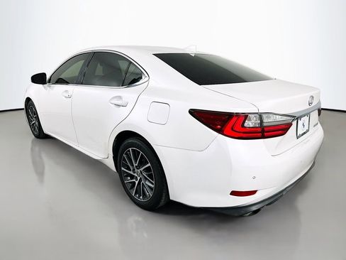 Used 2017 Lexus ES 350 w/ Luxury Package FWD image 7
