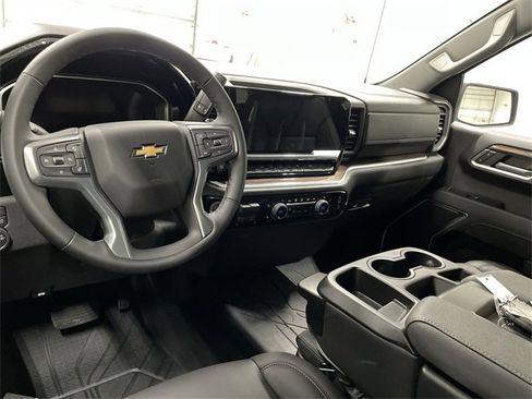 New 2026 Chevrolet Silverado 1500 LT w/ Leather Package image 17
