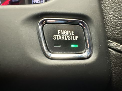 Certified 2023 GMC Acadia SLT w/ Elevation Edition AWD/4WD image 17