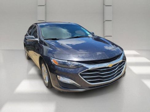 Used 2022 Chevrolet Malibu LS FWD image 3