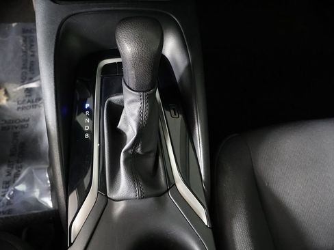 Used 2023 Toyota Corolla LE FWD image 38