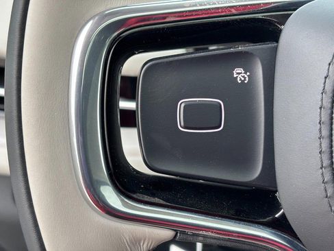 New 2026 Lincoln Navigator L Reserve AWD/4WD image 19