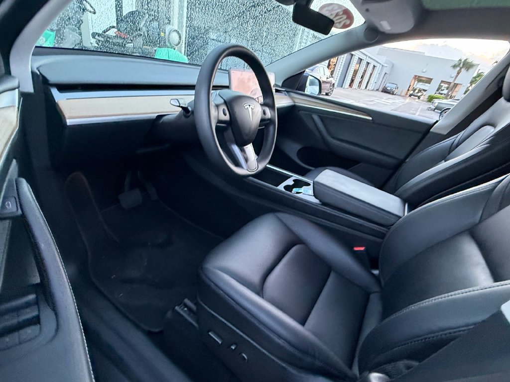 Used 2023 Tesla Model Y Long Range AWD/4WD image 9