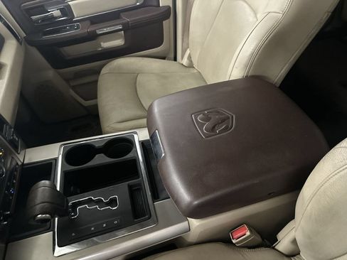 Used 2013 RAM 1500 Laramie w/ Convenience Group AWD/4WD image 51