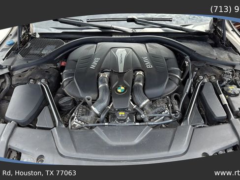 Used 2016 BMW 750i xDrive image 60