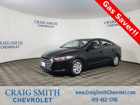 Used 2017 Hyundai Elantra SE w/ Cargo Package image 1