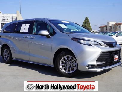 Certified 2023 Toyota Sienna XLE