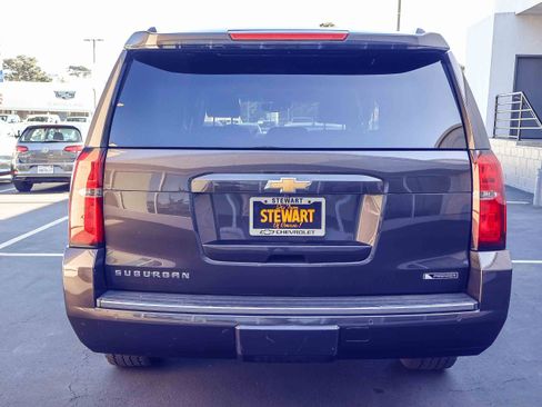 Used 2017 Chevrolet Suburban Premier image 25