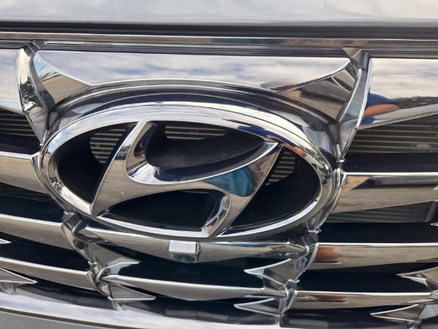 Used 2024 Hyundai Tucson Limited FWD image 11