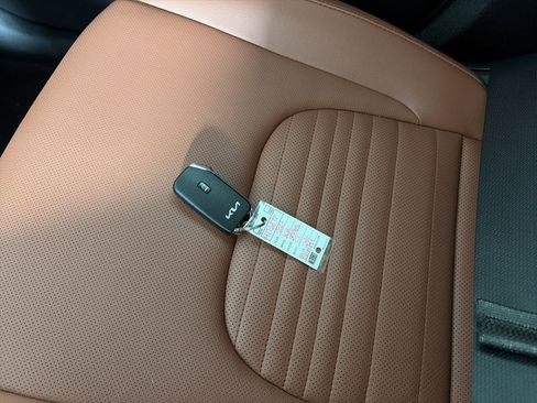 Certified 2024 Kia Sportage SX image 26