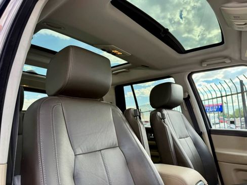 Used 2016 Land Rover LR4 HSE LUX image 35