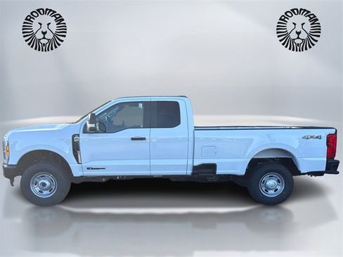 New 2026 Ford F250 XL w/ XL Off-Road Package image 8