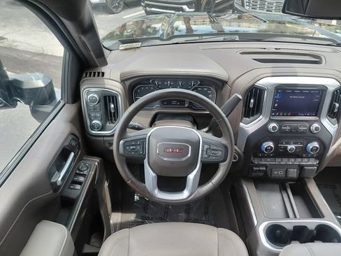 Used 2023 GMC Sierra 2500 SLT w/ SLT Premium Package AWD/4WD image 18