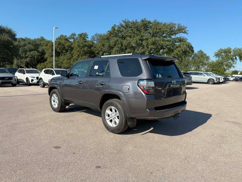 Used 2021 Toyota 4Runner SR5 image 4