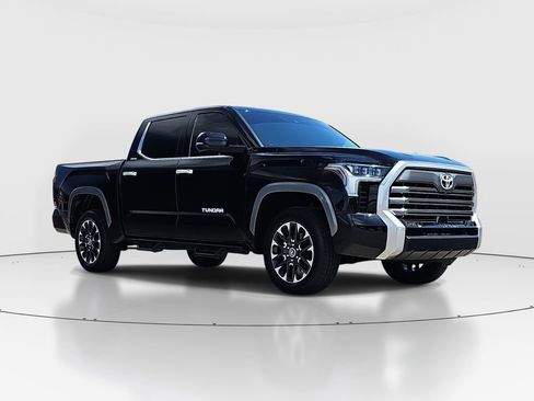 Used 2024 Toyota Tundra Limited AWD/4WD image 3
