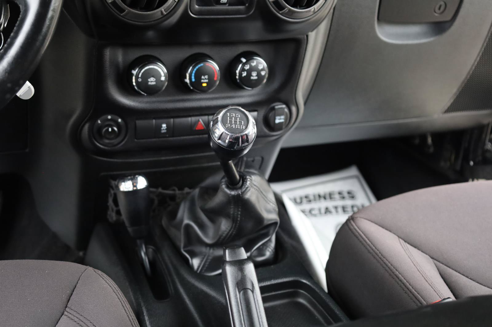 Used 2017 Jeep Wrangler Unlimited Sport w/ Quick Order Package 23S AWD/4WD image 33