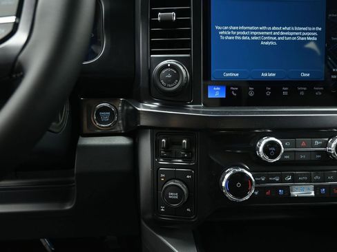 New 2026 Ford F250 Lariat w/ Black Appearance Package image 16