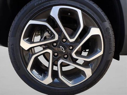 New 2025 Chevrolet Trax RS w/ Driver Confidence Package image 7