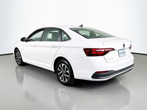 Used 2024 Volkswagen Jetta S image 5