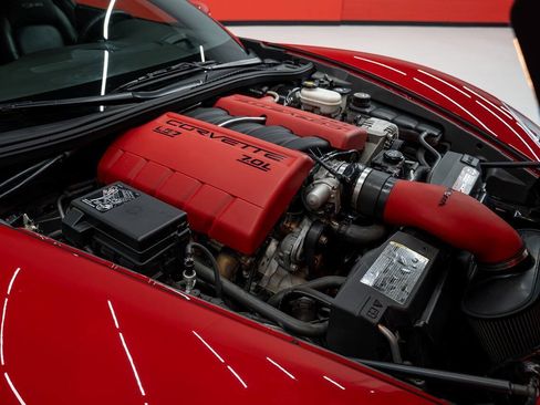 Used 2007 Chevrolet Corvette Z06 w/ Preferred Equipment Group RWD image 17