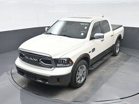 Used 2018 RAM 1500 Laramie Longhorn RWD image 16