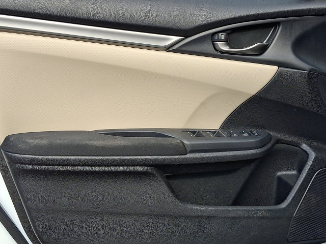 Used 2017 Honda Civic Sport image 12