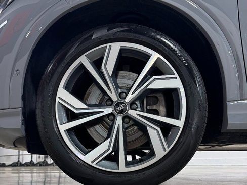 Used 2024 Audi Q4 e-tron Premium Plus AWD/4WD image 13