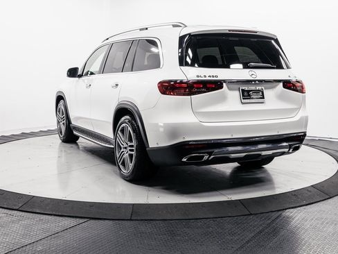 Certified 2026 Mercedes-Benz GLS 450 4MATIC image 32