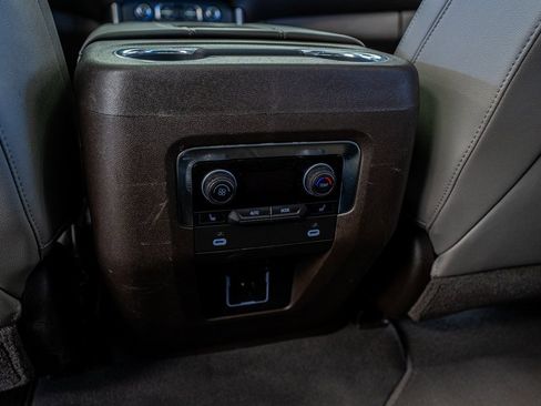 Used 2021 Chevrolet Tahoe Z71 w/ Luxury Package image 57