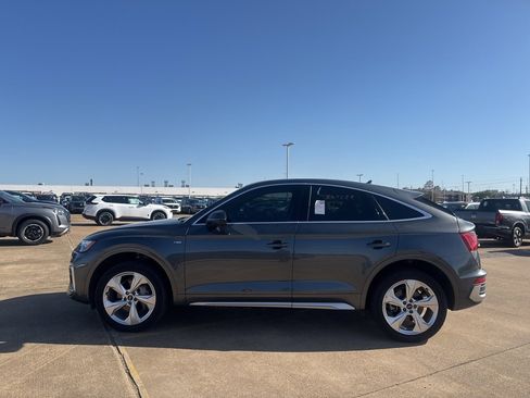 Used 2021 Audi Q5 2.0T Premium w/ Convenience Package image 10