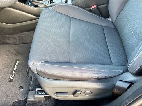 Used 2019 Hyundai Tucson Value w/ Cargo Package image 18