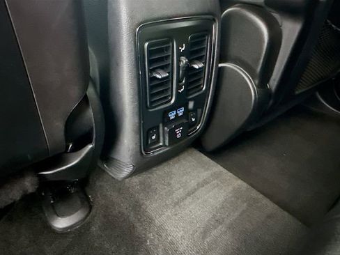 Used 2015 Dodge Durango Limited w/ Nav & Power Liftgate Group AWD/4WD image 34