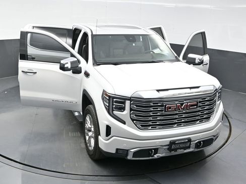 Used 2022 GMC Sierra 1500 Denali image 32