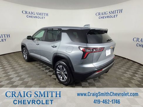 Used 2025 Chevrolet Equinox LT image 3