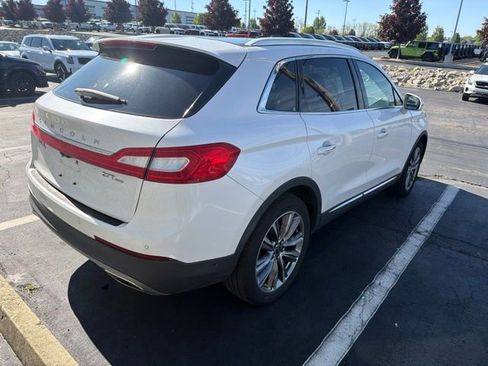 Used 2017 Lincoln MKX Reserve w/ Driver Assistance Package AWD/4WD image 4