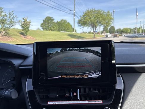 Used 2025 Toyota Corolla Cross AWD Hybrid image 13