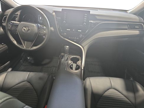Used 2024 Toyota Camry SE FWD image 9