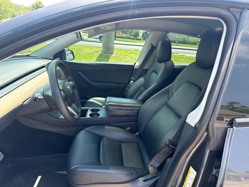 Used 2022 Tesla Model Y Performance AWD/4WD image 7