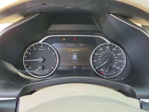 Used 2016 Nissan Murano SL w/ SL Technology Package FWD image 18