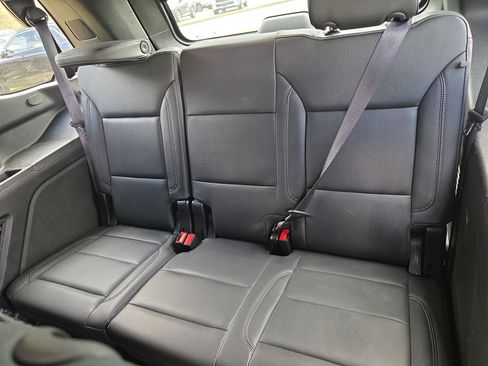 Used 2024 Chevrolet Tahoe LT image 8